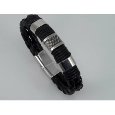 Lederen armband zwart, metalen accenten, insteeksluiting
