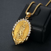 Ketting Maria met kristal steentjes Ketting Maria met kristal steentjes
