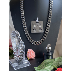 Kettingset 4 delig, Creolen, ring, armband en ketting Kettingset 4 delig, Creolen, ring, armband en ketting