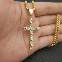 Kruisje met rvs ketting goudkleur Kruisje met rvs ketting goudkleur